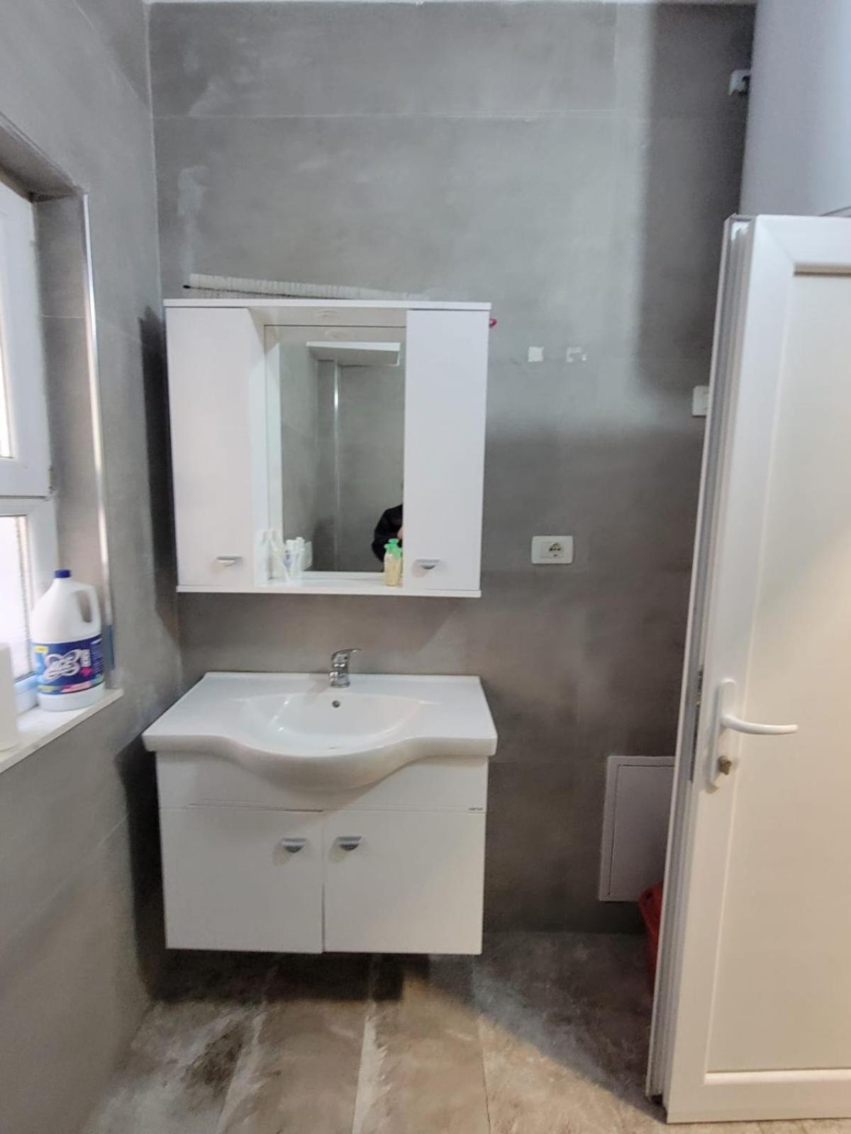 Ajla Komuna Apartament Apartment Tirana Exterior photo
