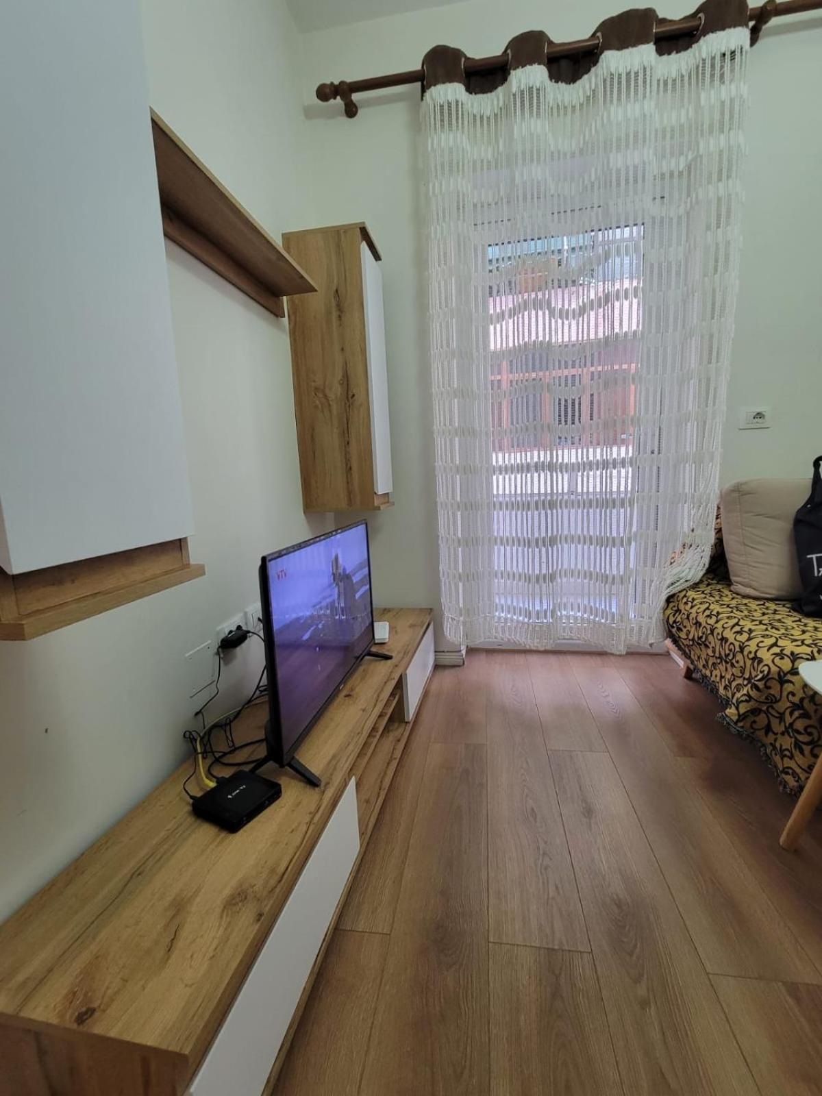 Ajla Komuna Apartament Apartment Tirana Exterior photo